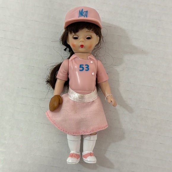 Madame Alexander Doll Baseball Team Mates Girl 2005 McDonald's - Picture 3 of 10